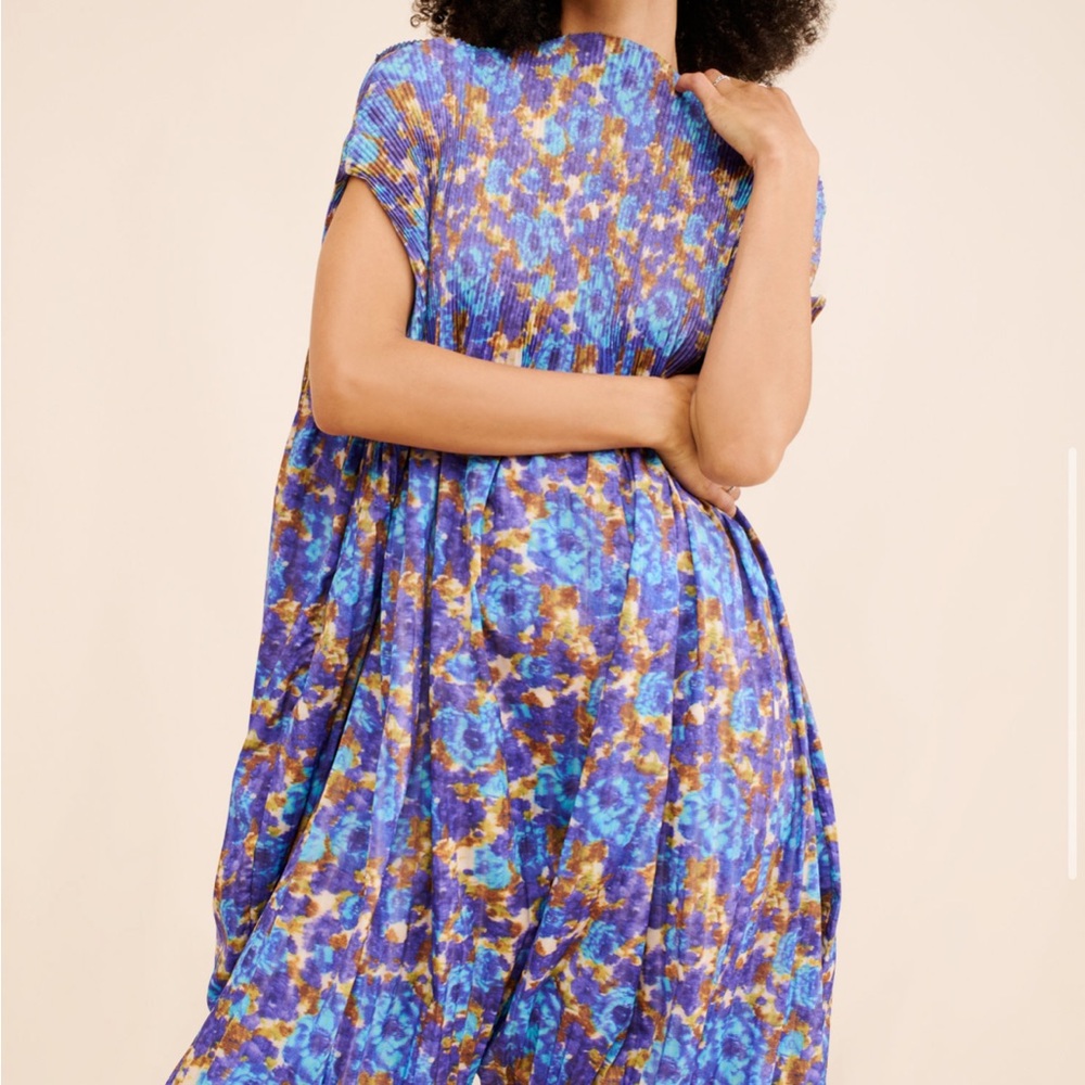 Blue & Gold Floral Pleated Midi Dress